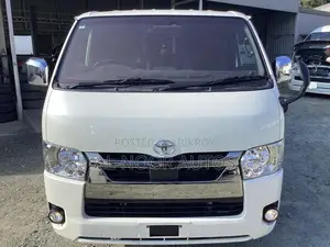 Toyota HiAce 2021 Pearl