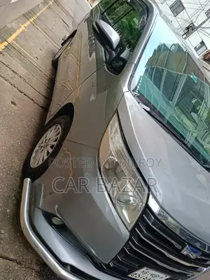 টয়োটা নোয়া ২০১৫ গ্রে