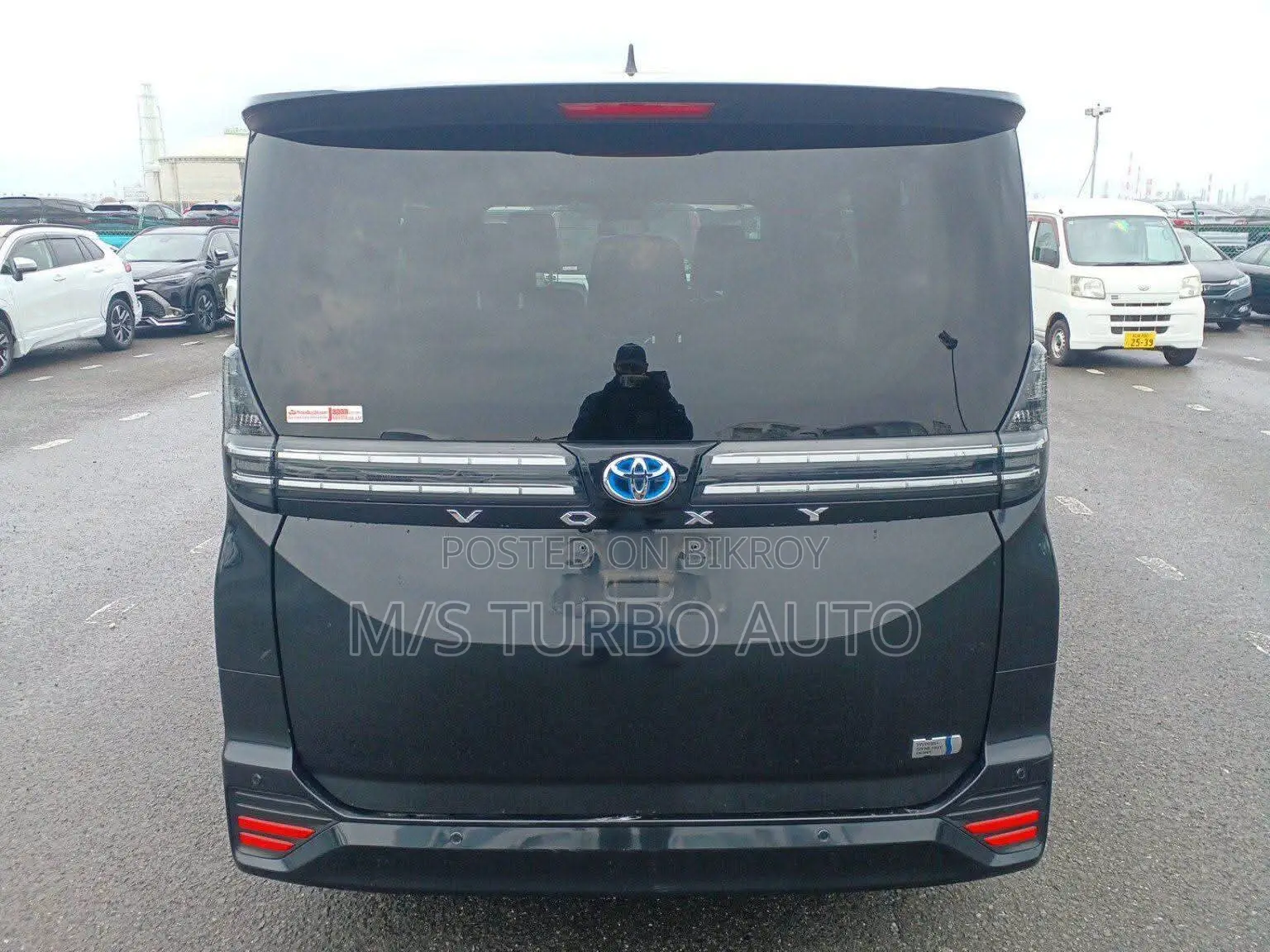Toyota Voxy 2022 Black