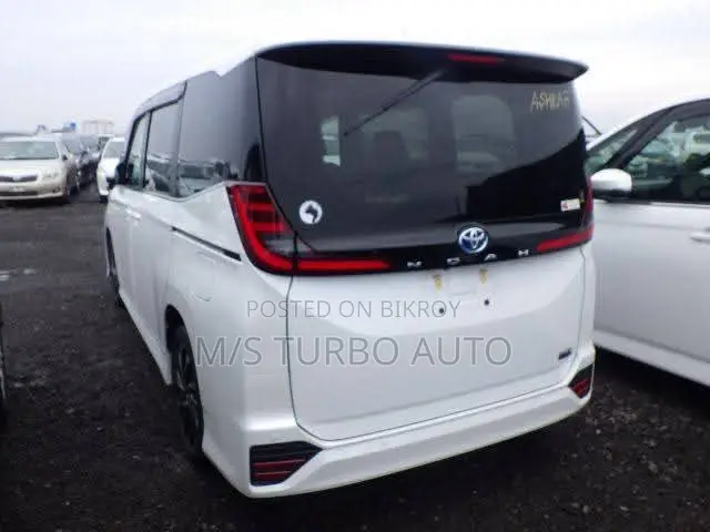 Toyota Noah 2022 Pearl