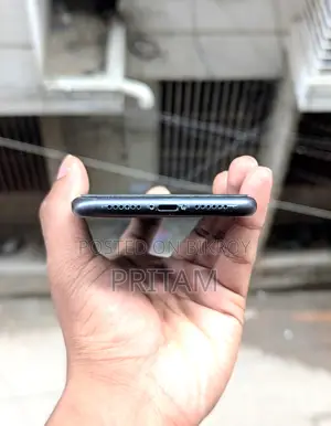 Apple iPhone 11 64 GB Black