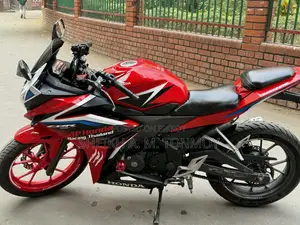 Honda CBR 2021 Red