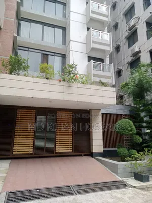 ৩ বেডরুম অ্যাপার্টমেন্ট দারুল বারাকা রিয়েল, বসুন্ধরা বিক্রয়ের জন্য