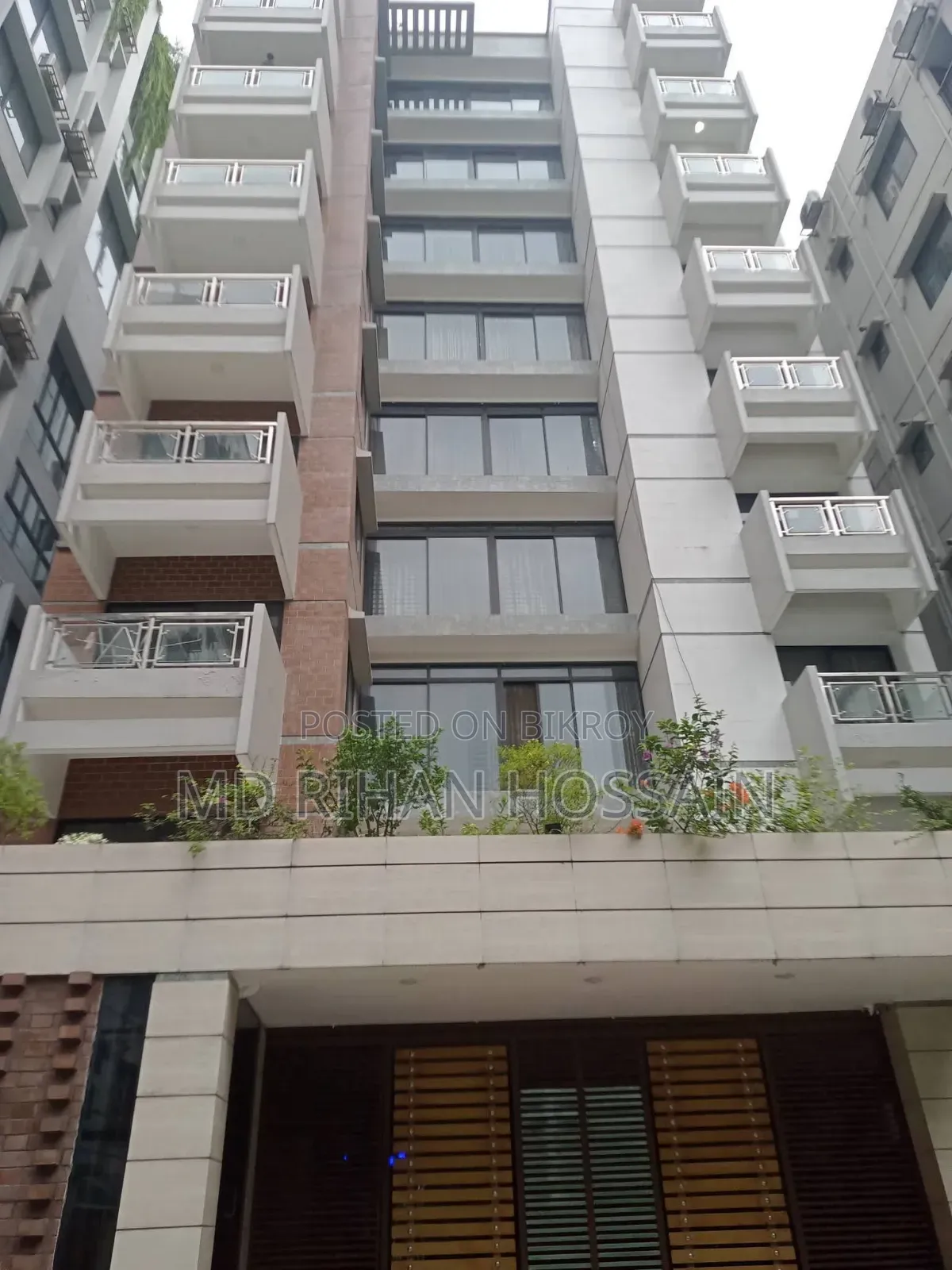 ৩ বেডরুম অ্যাপার্টমেন্ট দারুল বারাকা রিয়েল, বসুন্ধরা বিক্রয়ের জন্য