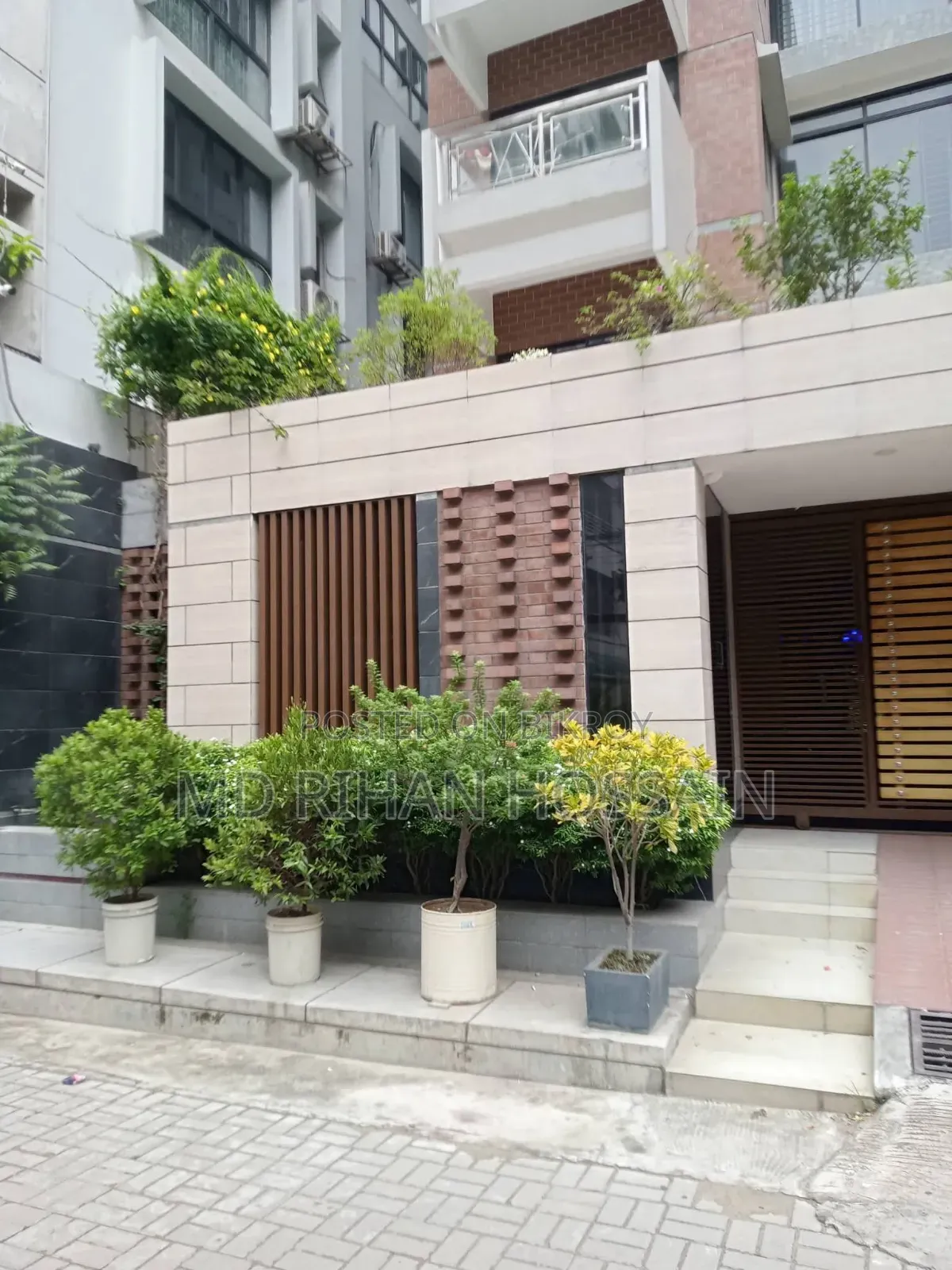৩ বেডরুম অ্যাপার্টমেন্ট দারুল বারাকা রিয়েল, বসুন্ধরা বিক্রয়ের জন্য