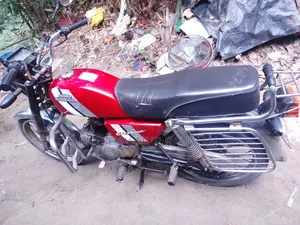 Honda 1995 Red