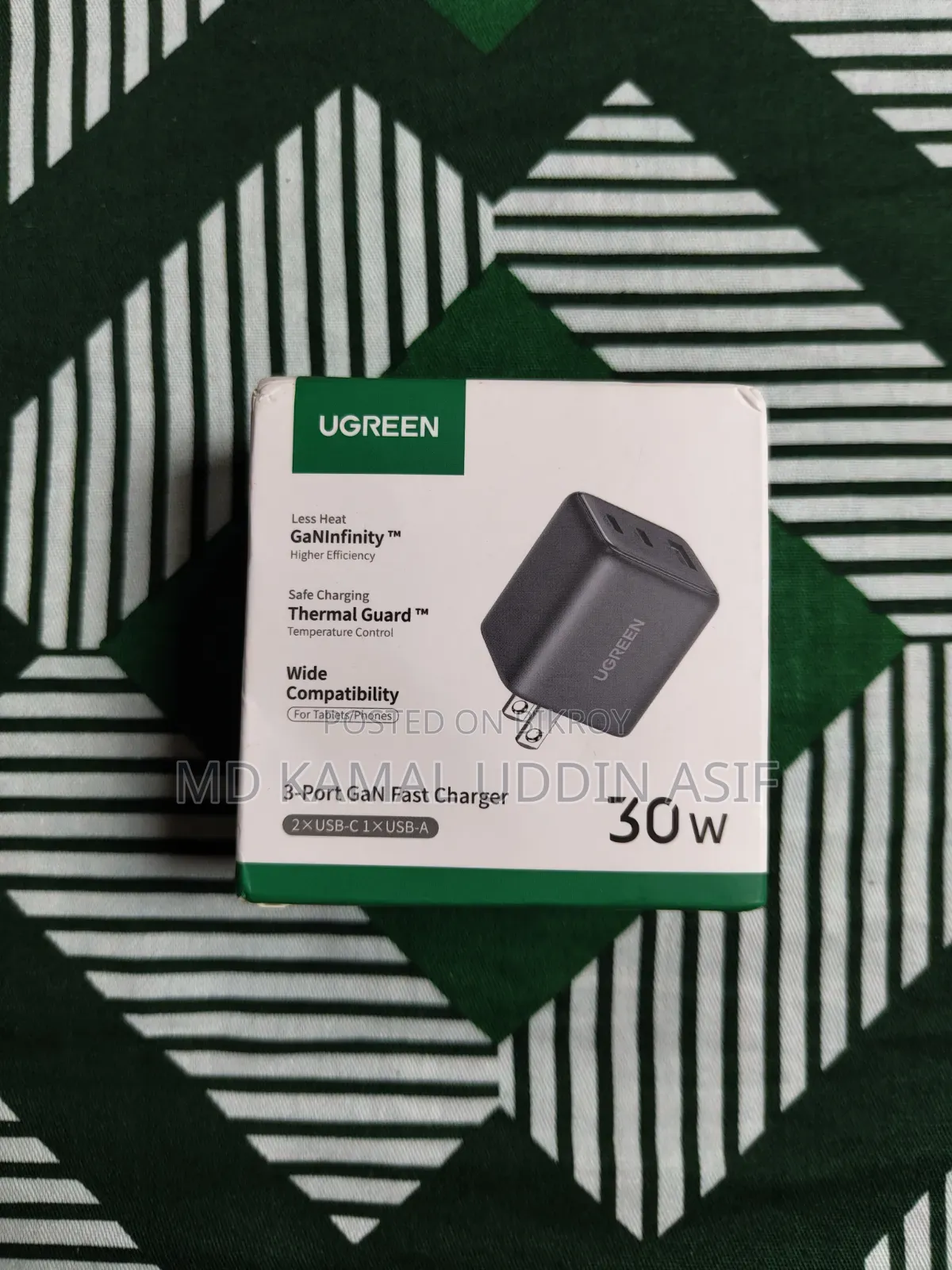 Ugreen X515 30w GaN US 3 Ports Fast Charging Adapter