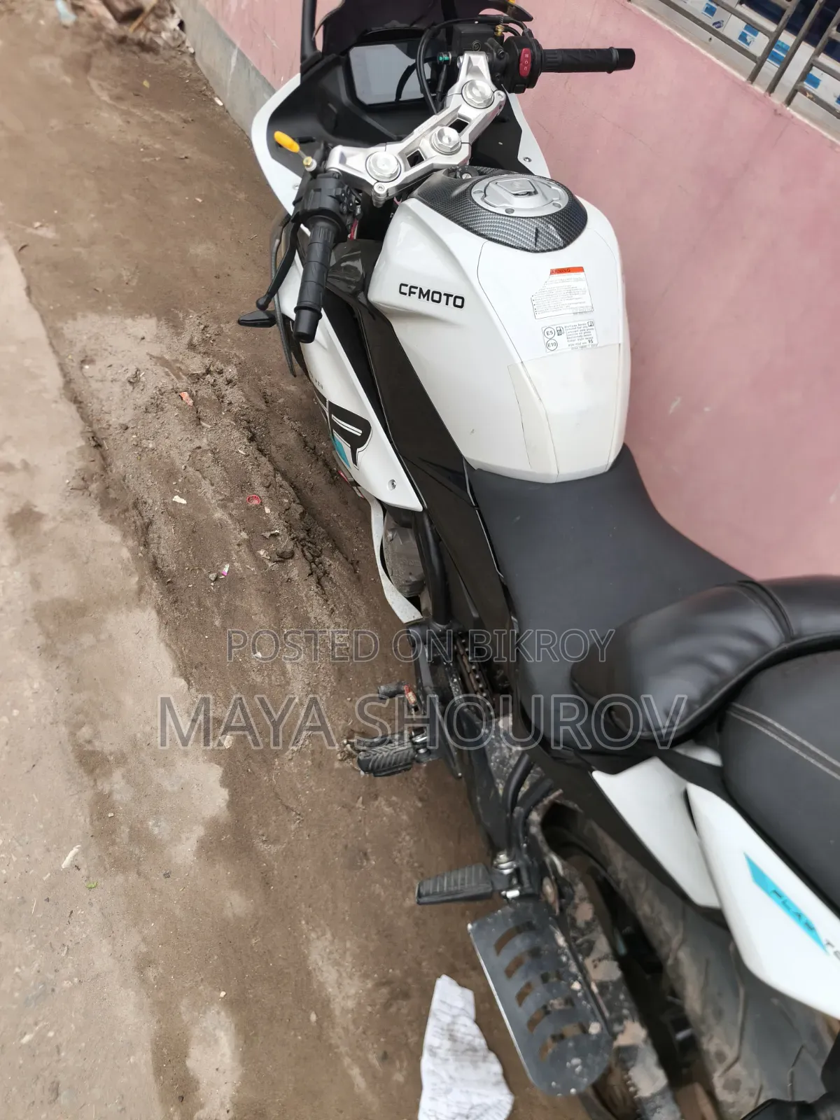 নতুন সিএফমটো ৩০০এসআর ২০২৫ হোয়াইট