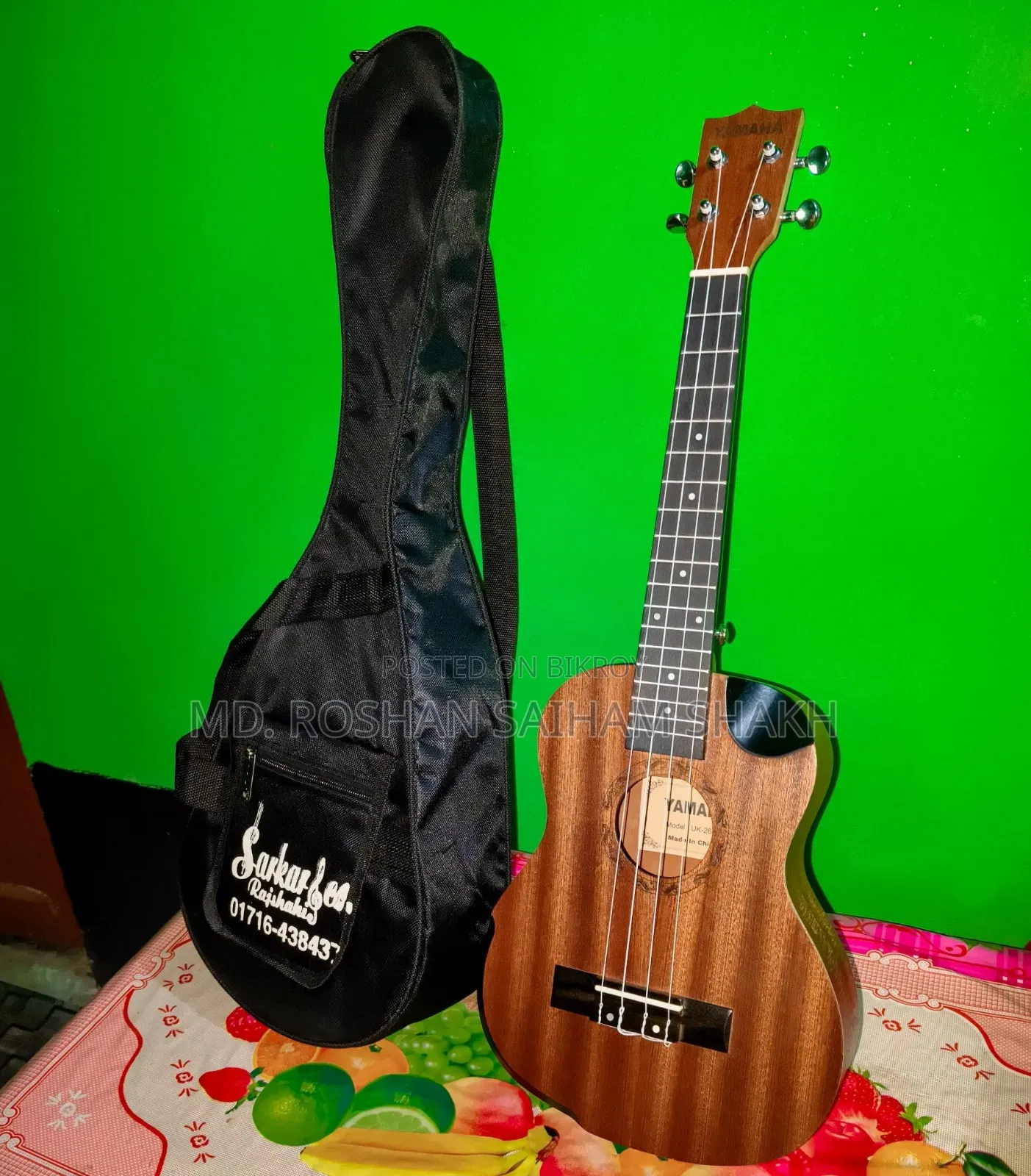 Ukulele Yamaha 26"