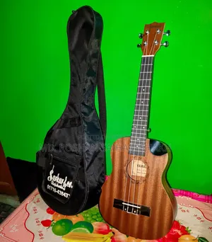 Ukulele Yamaha 26"