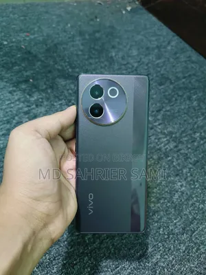 Vivo V30e 128 GB Rose Gold