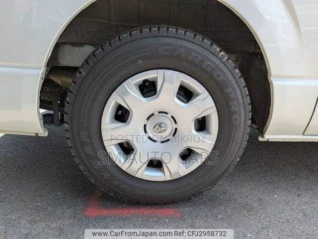 Toyota HiAce 2021 Pearl