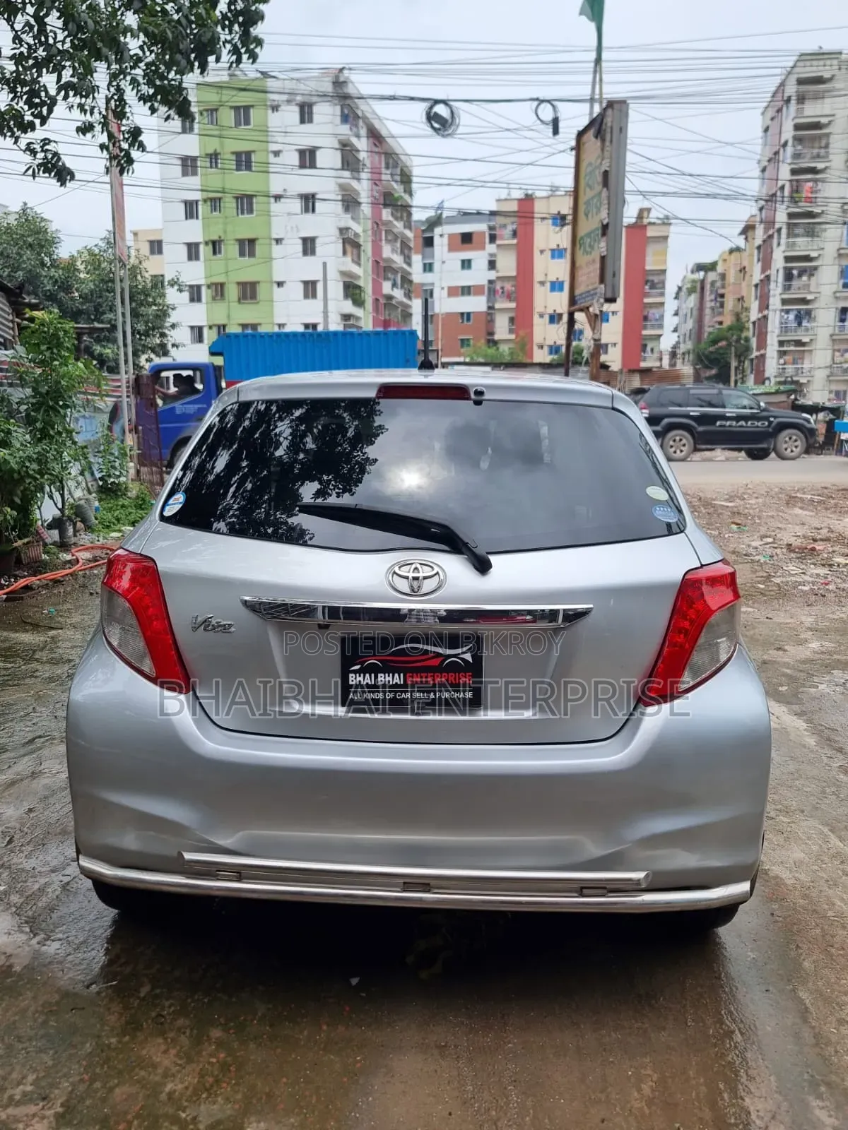 Toyota Vitz 1.5 FWD 3dr 2011 Silver