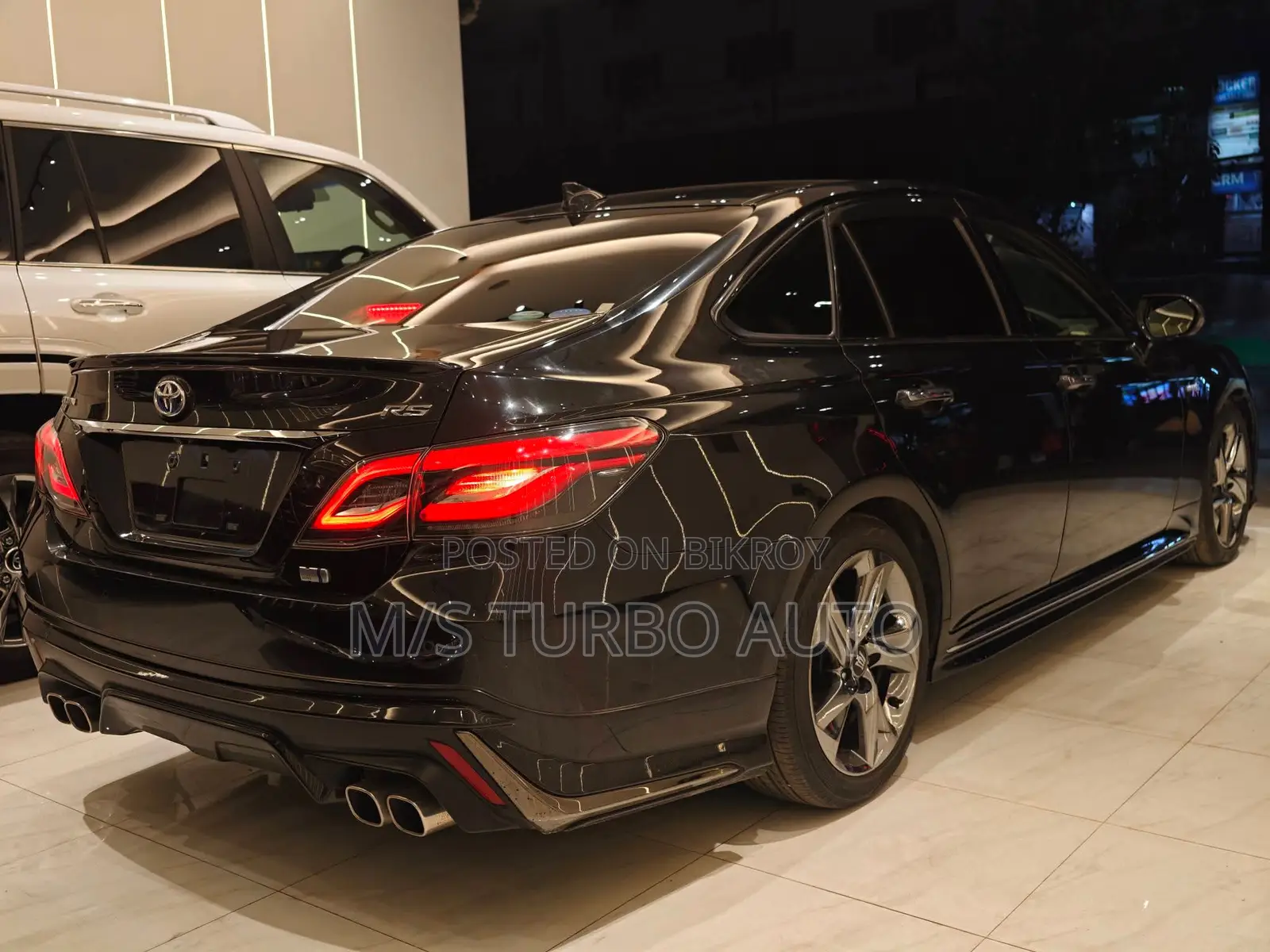 Toyota Crown 2020 Black