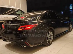 Toyota Crown 2020 Black