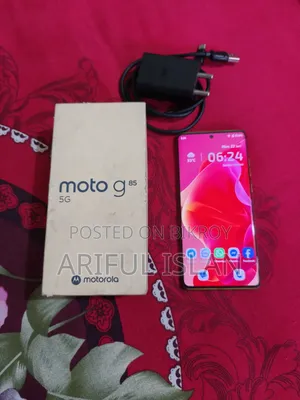 Motorola Moto G85 128 GB Green