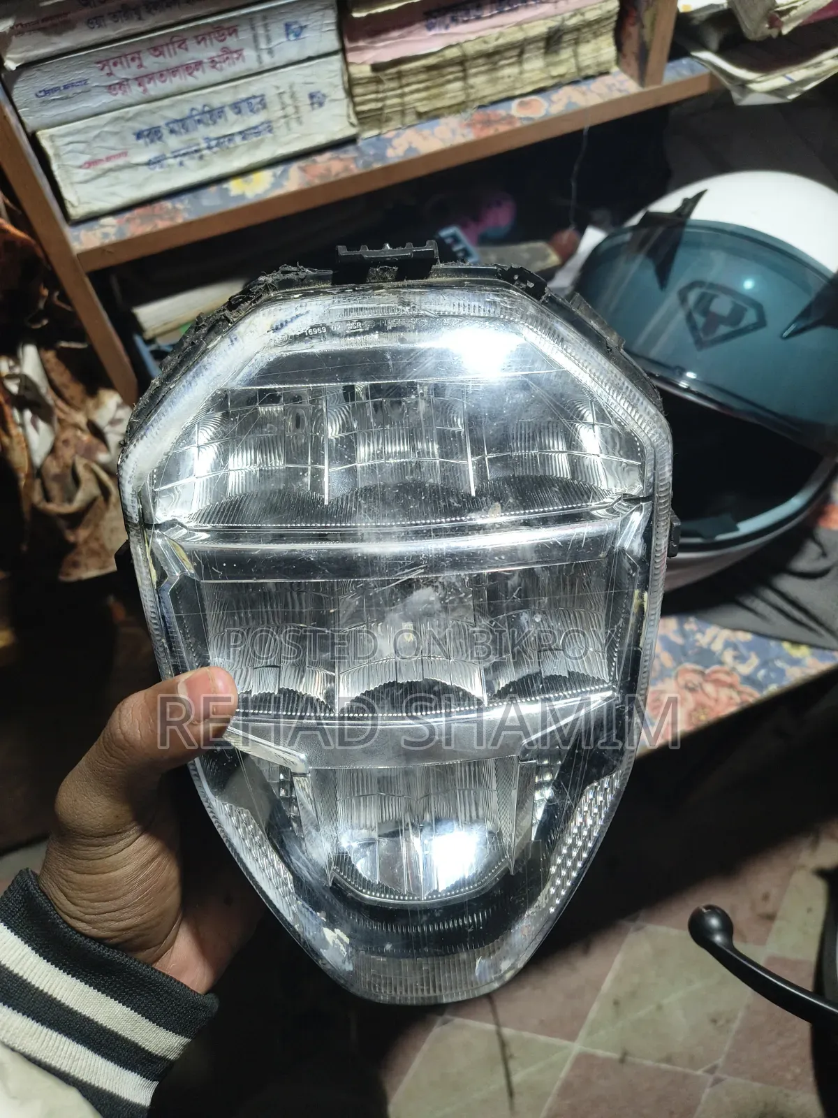 Suzuki Gixer Headlight