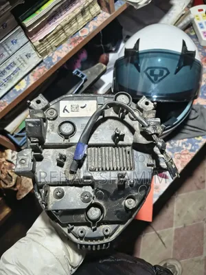 Suzuki Gixer Headlight
