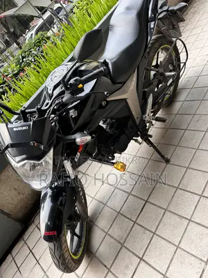 সুজুকি জিক্সার মনোটোন ২০২২ ব্ল্যাক