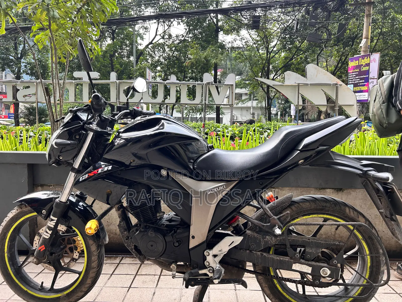 সুজুকি জিক্সার মনোটোন ২০২২ ব্ল্যাক