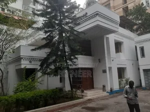 8-bedroom House in Gulshan for rent