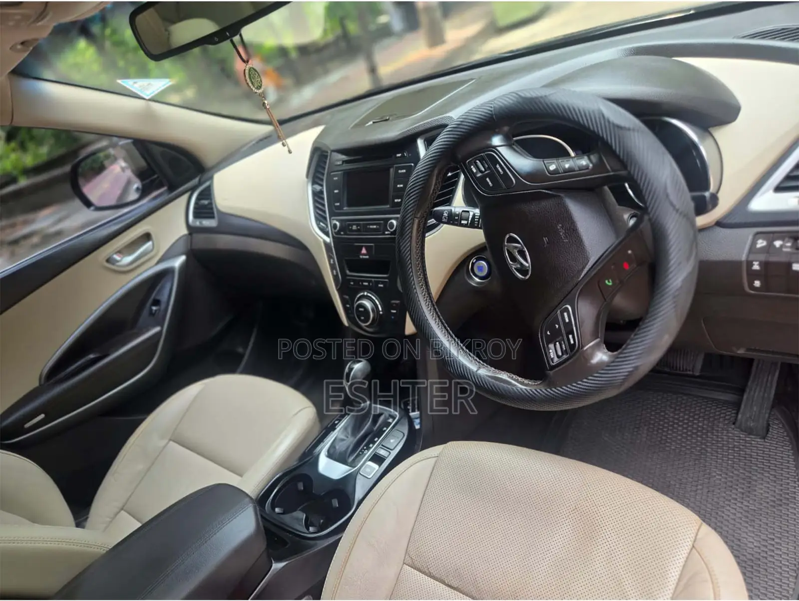 Hyundai Santa Fe SE Ultimate AWD 2017 Black