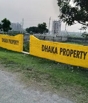 60ft Road 3 Katha Park View At Sector-17/H.