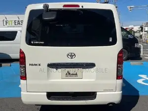 Toyota HiAce 2021 Pearl