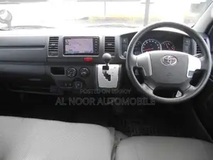 Toyota HiAce 2021 Pearl