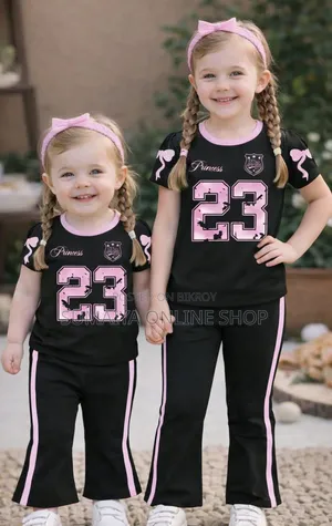 হাফ স্লিভ টি-শার্ট এবং প্যান্ট সেট
