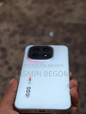 New iQOO 15 256 GB White
