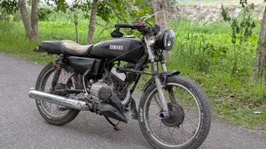 Yamaha 1995 Black