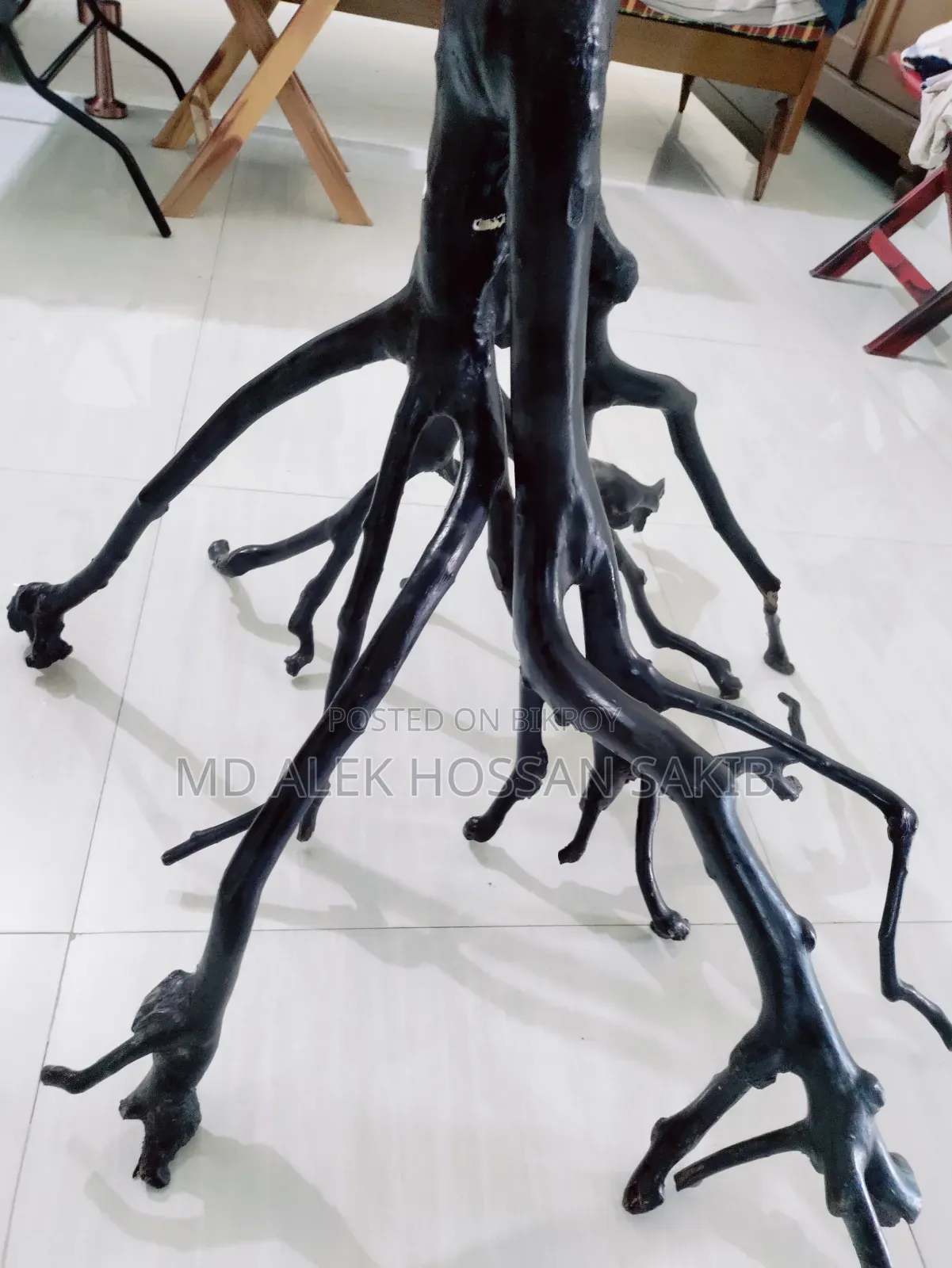Natural Tree Tea Table
