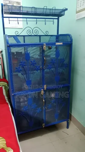 A good and sturdy beautiful rack for sale, contact by phone if interested
