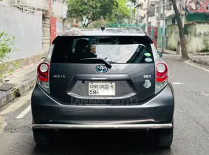 Toyota Aqua 2013 Gray