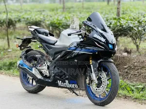 ইয়ামাহা আর১ ২০২৩ ব্ল্যাক
