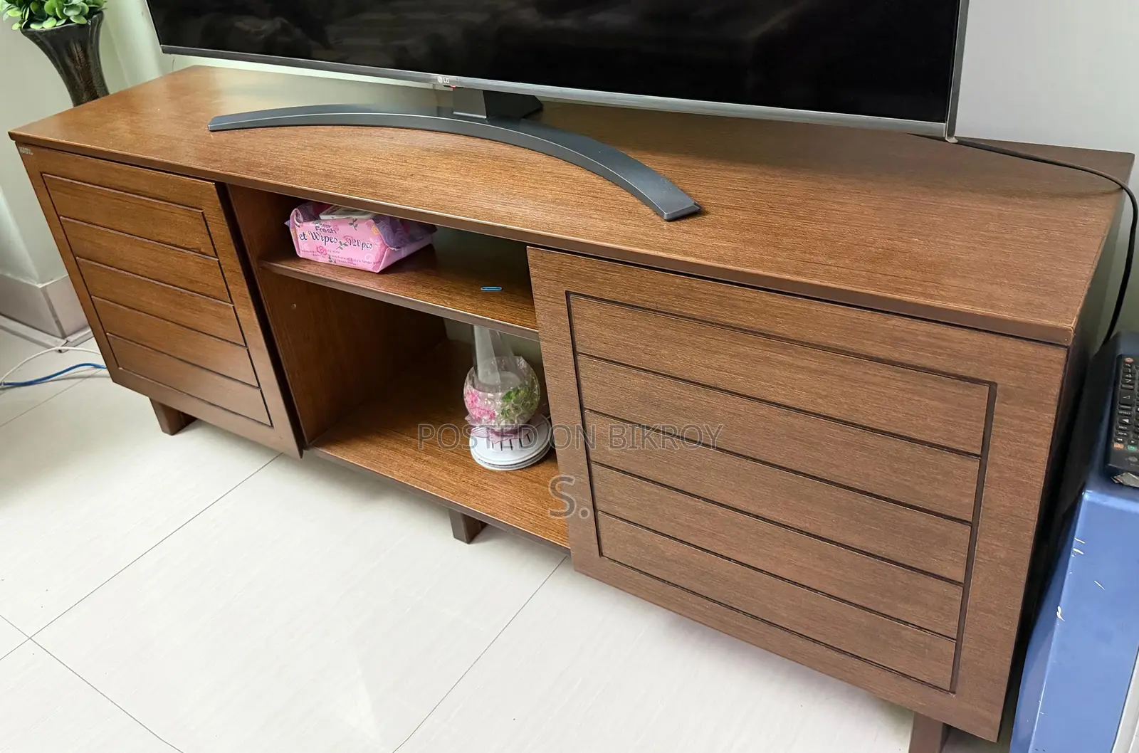 Hatil TV Cabinet For Sale