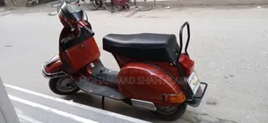 Vespa 150 1995 Red
