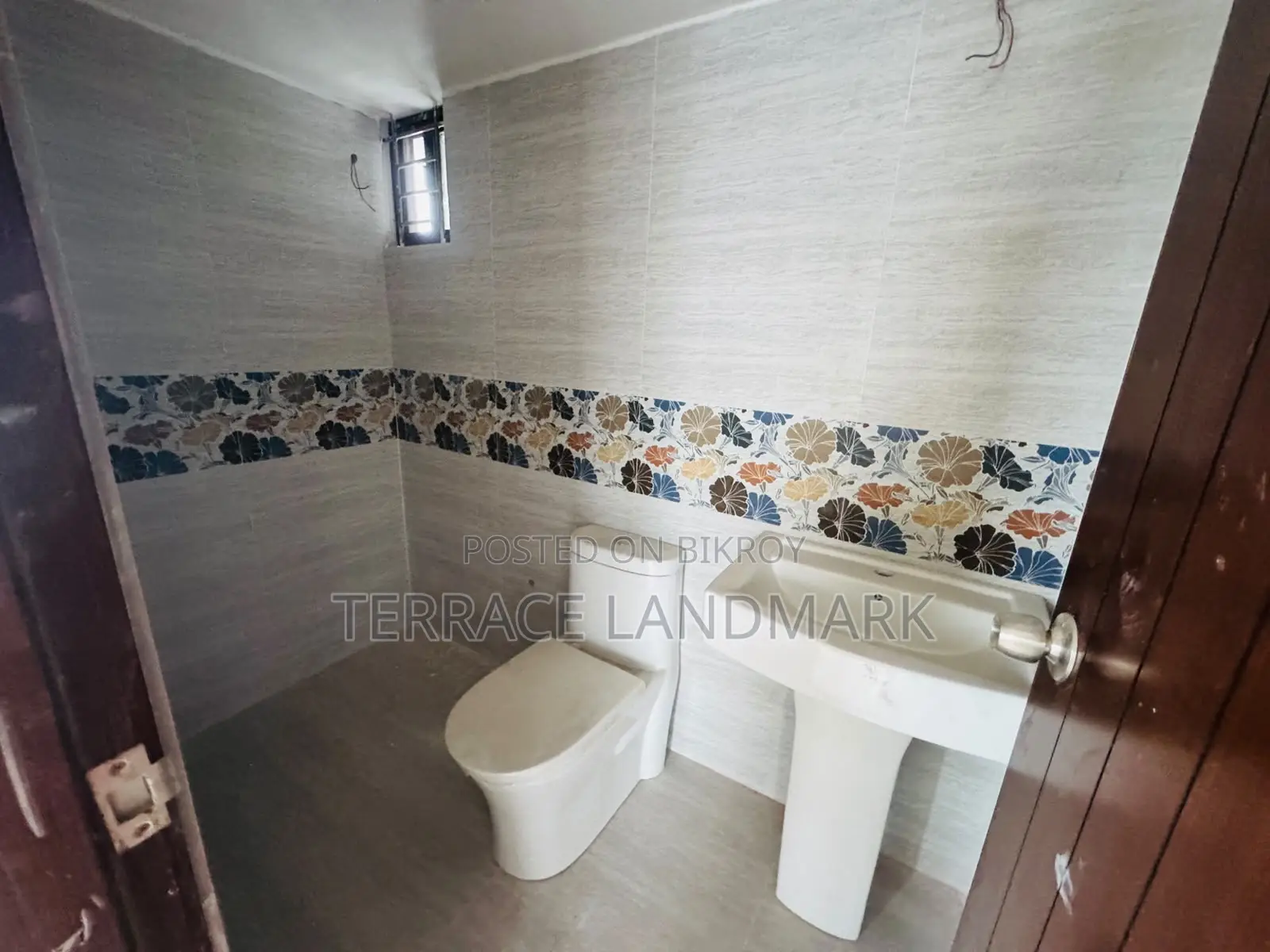 20-decimal House in Basundhara for sale