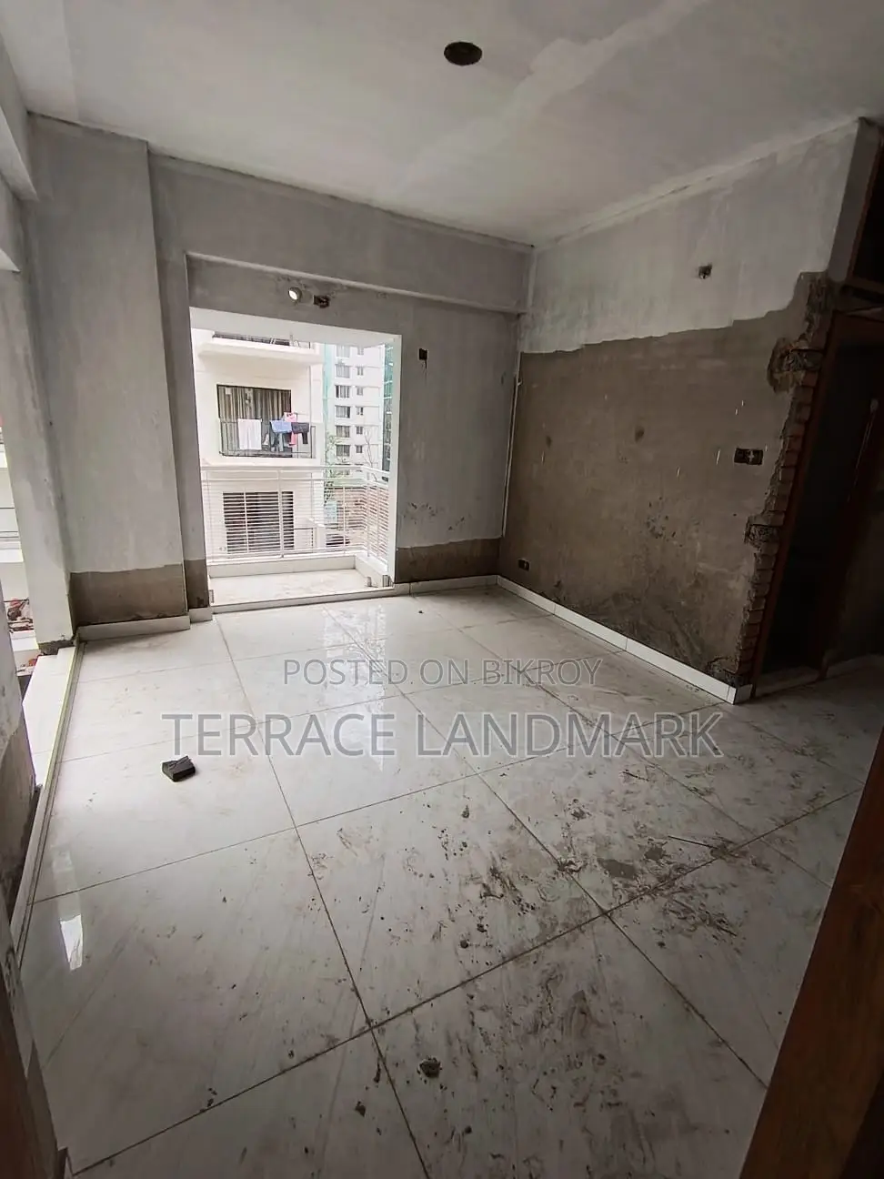 4bdrm Apartment in Basundhara for Sale