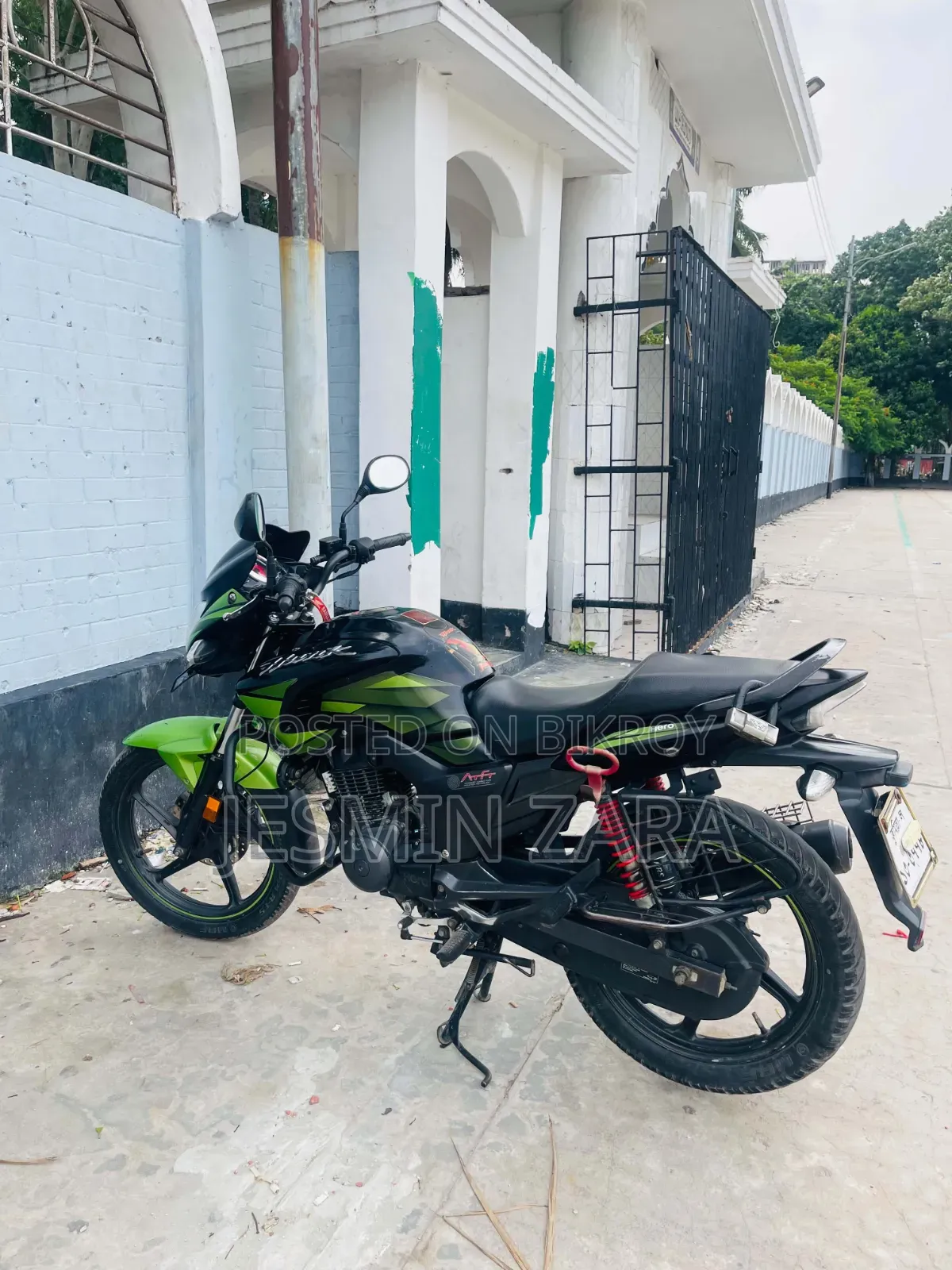 Hero Hunk 2023 Black