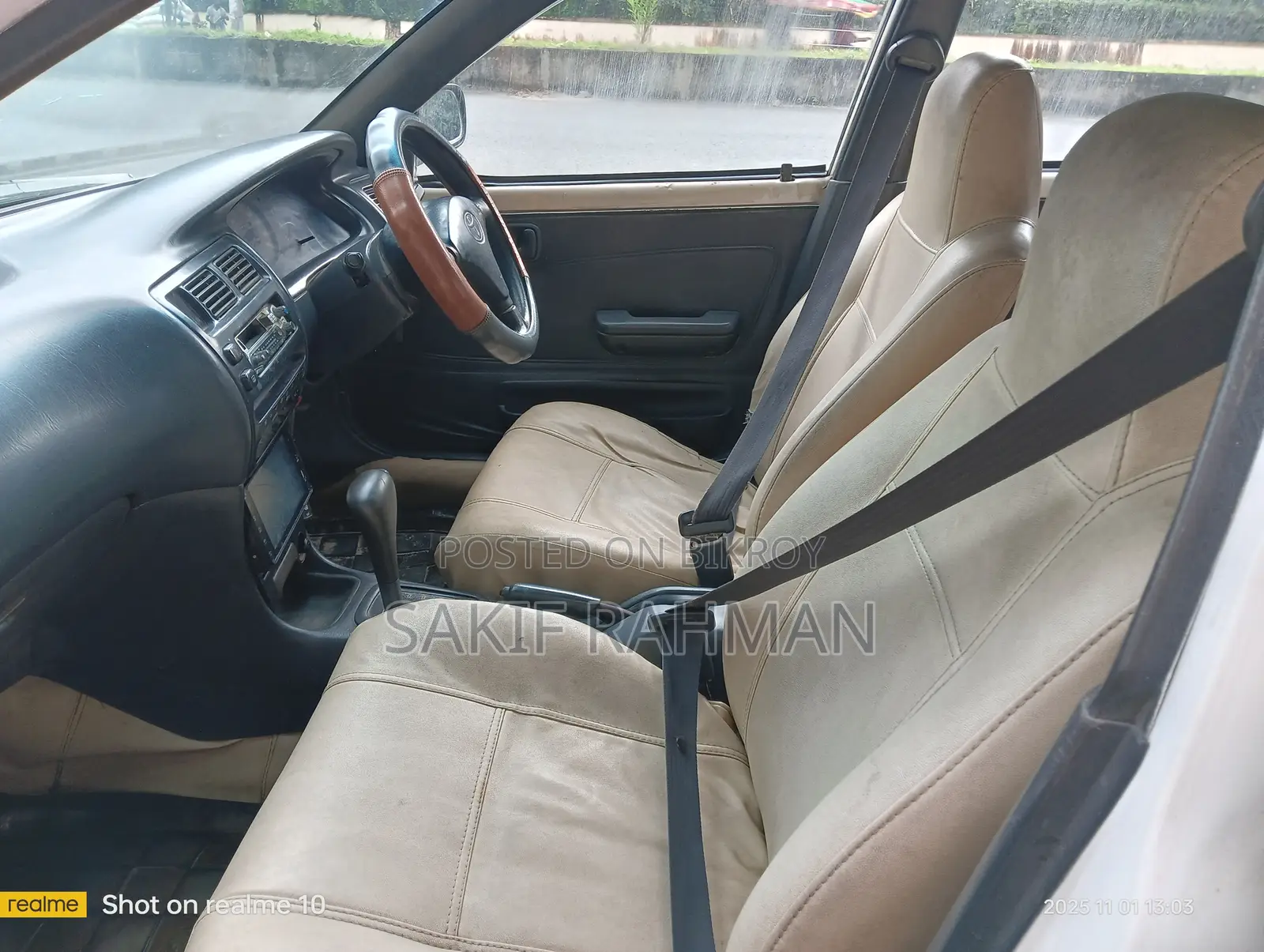 Toyota Corolla 2000 White