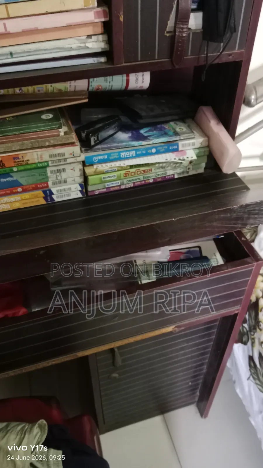 Reading Table