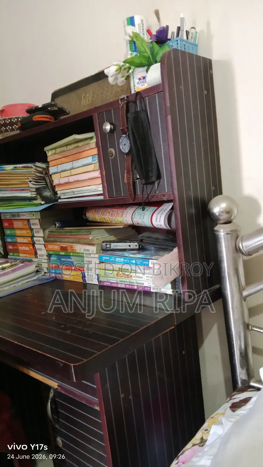 Reading Table