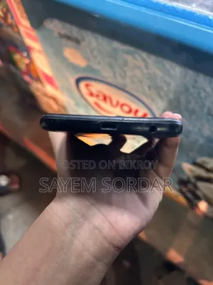 Samsung Galaxy J4 32 GB Black