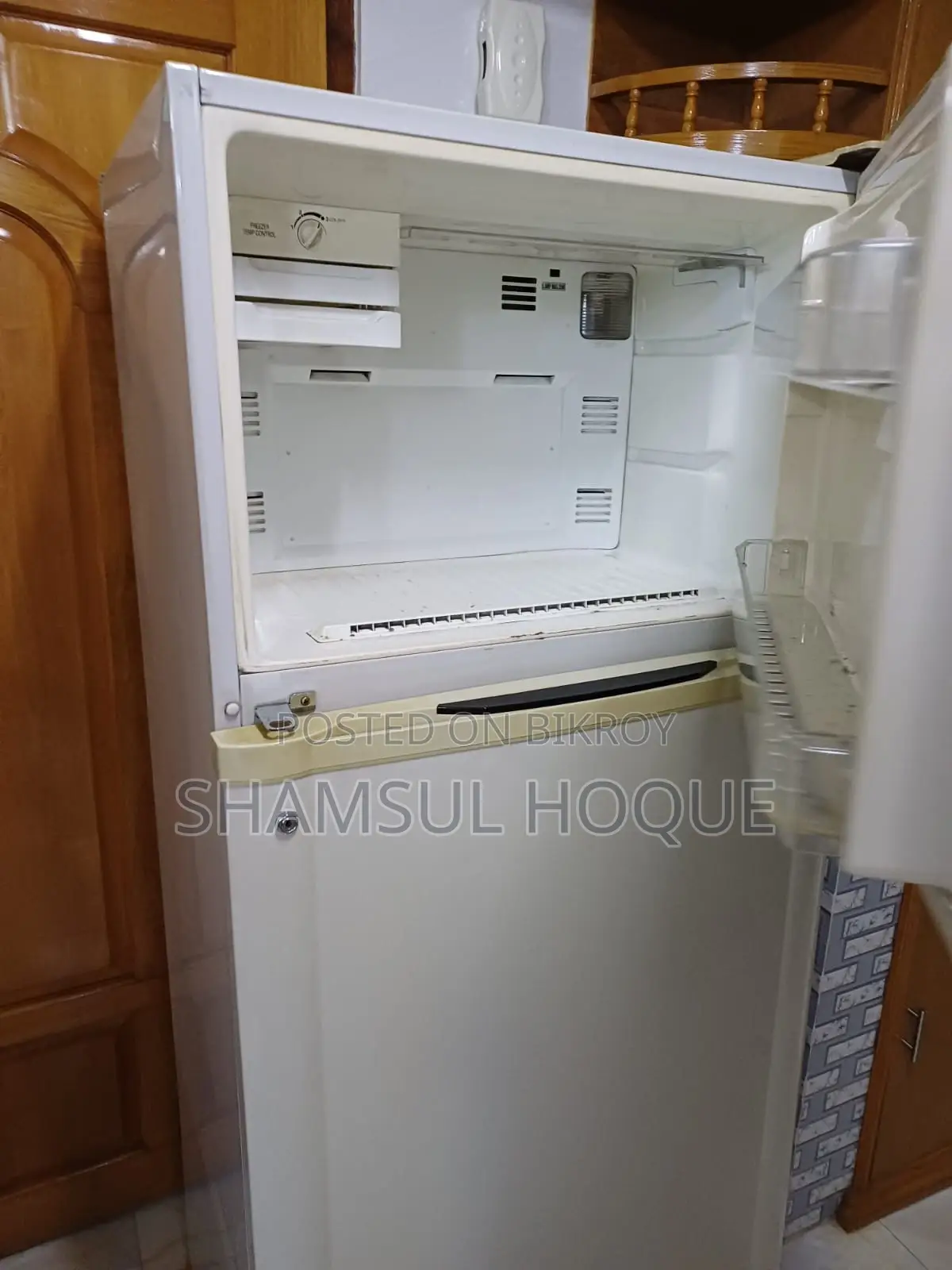 Refrigerator