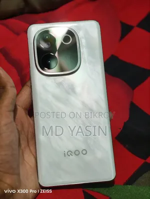iQOO Z9 128 GB White