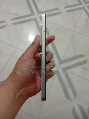 Helio 90 128 GB White