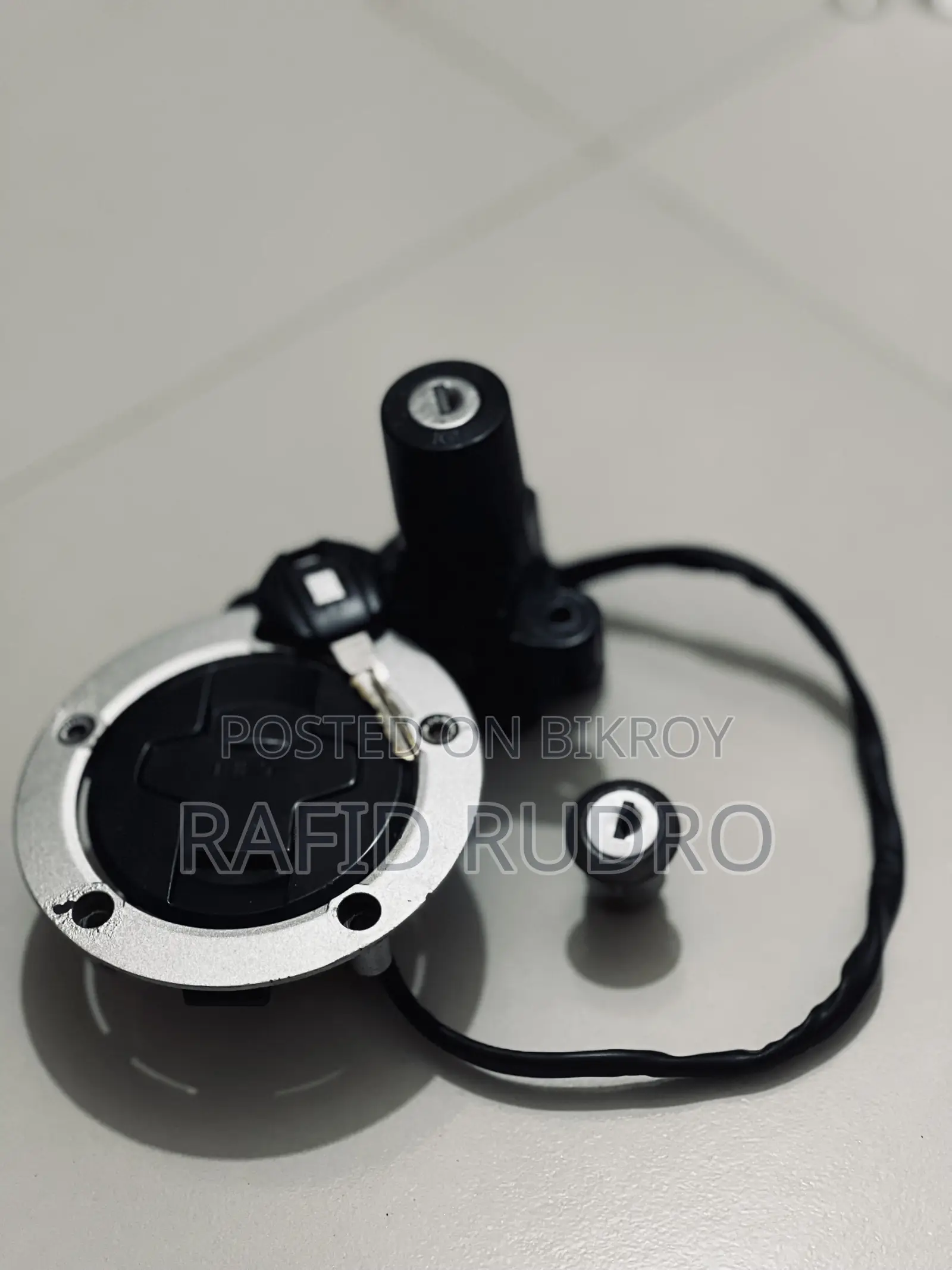 Suzuki Gixxer Lock Set