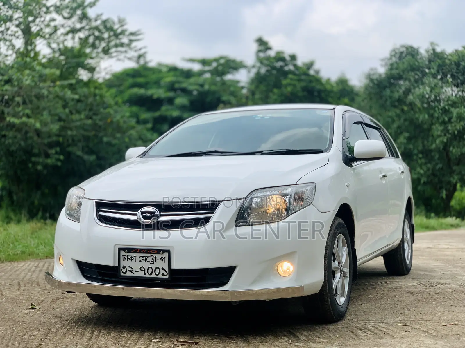 Toyota Corolla Fielder 2012 White